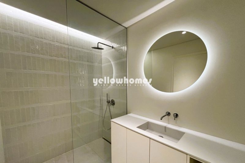 Apartamento T2 de Luxo com Vista mar em Quarteira